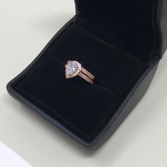 SOLD Rose Gold Tear Drop Wedding Set - Picture 4 of 8
